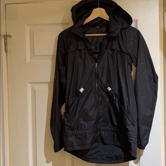 Black Lululemon jacket - Picture 4 of 5